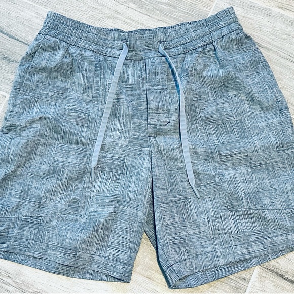 Lululemon Blue Patterned Athletic Shorts - Picture 1 of 9
